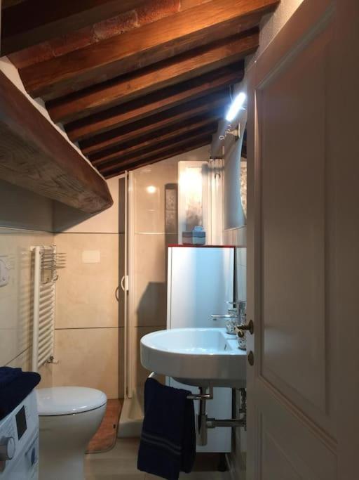 Villa Marta Contignano エクステリア 写真